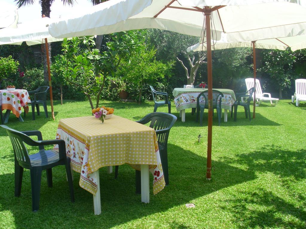 Villa Delle Vacanze Fiumefreddo di Sicilia Exterior photo