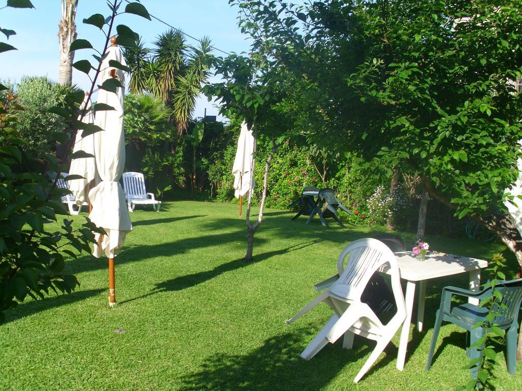 Villa Delle Vacanze Fiumefreddo di Sicilia Exterior photo